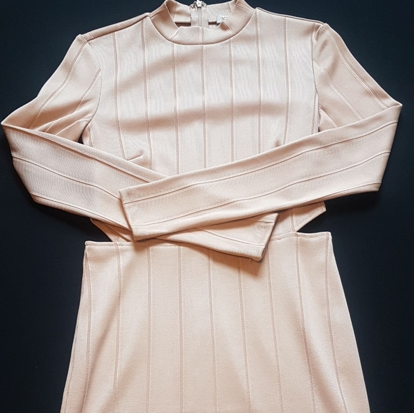 💖🎀FOREVER 21 contemporary brand beige dress🎀💖 - Picture 2 of 4